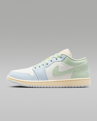 シューズ(女性用) Nike Air Jordan 1 Low Air Jordan 1 Low Women's Shoes. Nike.com